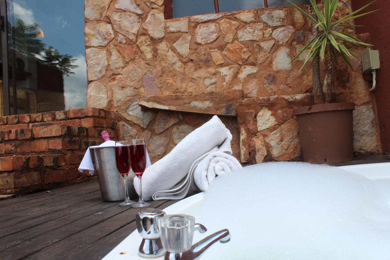 La Montagne Guest Lodge Hartbeespoort Exterior photo