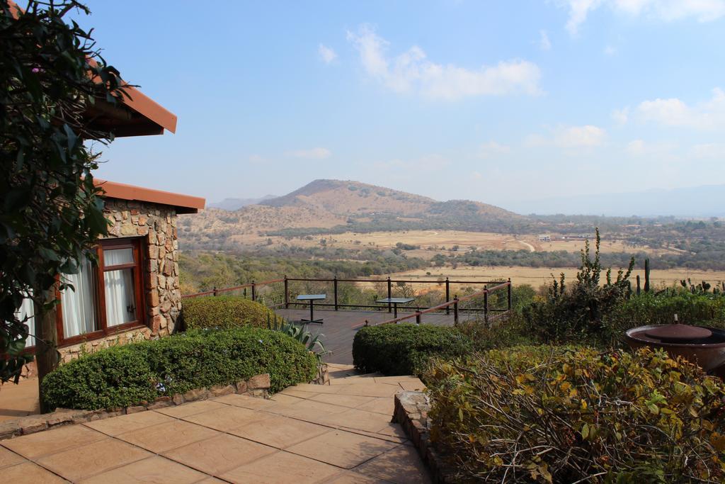 La Montagne Guest Lodge Hartbeespoort Exterior photo